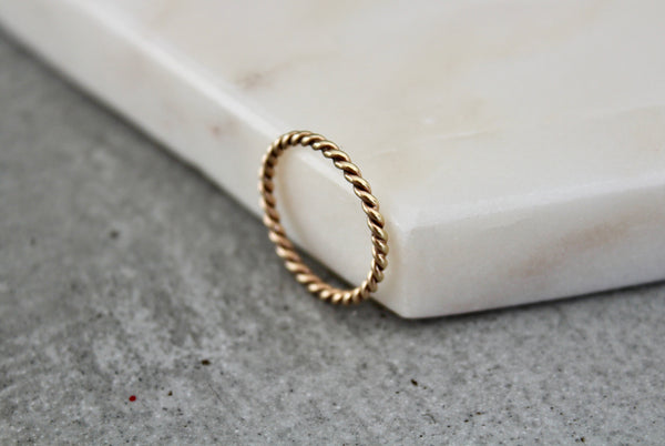 Skinny Tight Rope Eternity Band